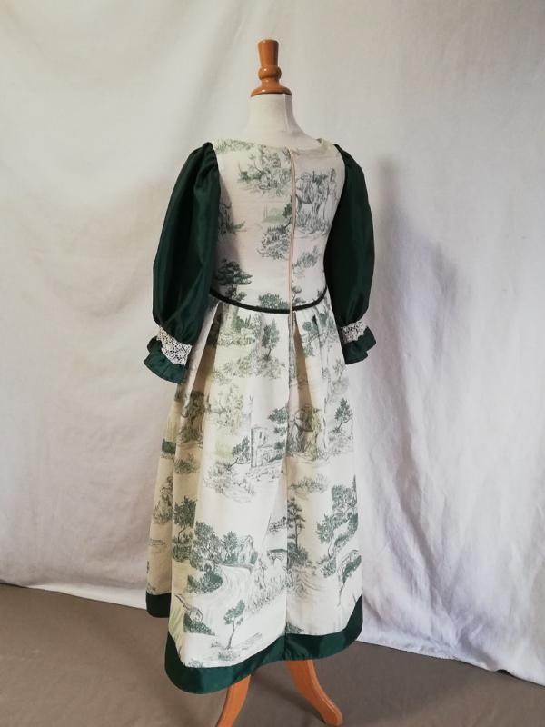 Robe petite fille modèle